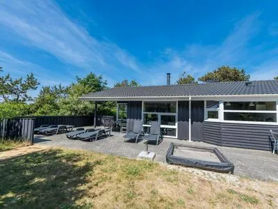 Billede 33 af 8 Person Holiday Home in Henne