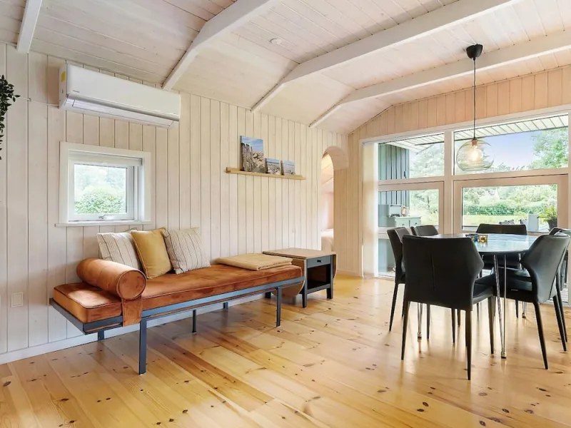 Billede 8 af Modern Holiday Home in Glesborg with Hot Tub & Sauna