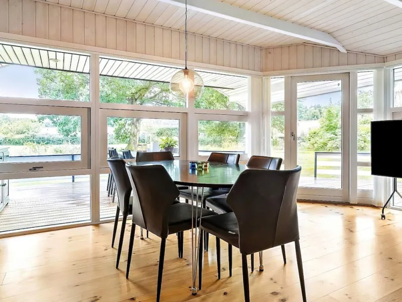 Billede 13 af Modern Holiday Home in Glesborg with Hot Tub & Sauna