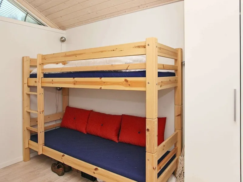 Billede 8 af 6 Person Holiday Home in Albaek