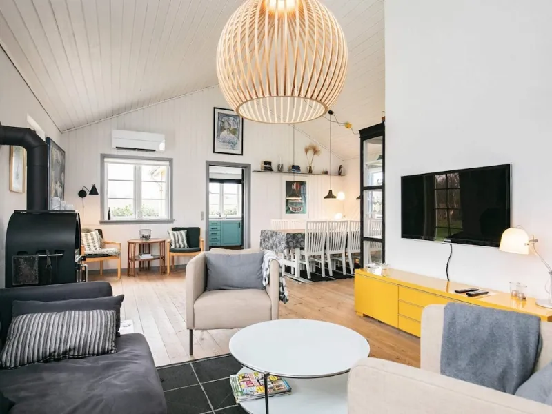 Billede 4 af 8 Person Holiday Home in Frorup