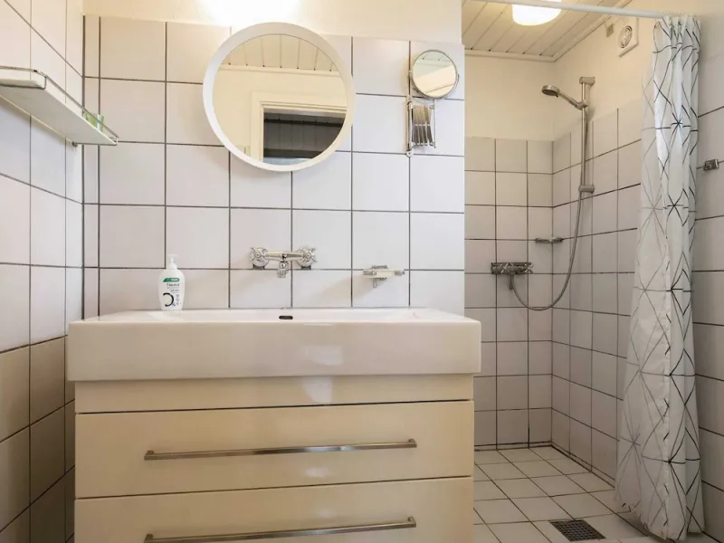 Billede 11 af 8 Person Holiday Home in Frorup