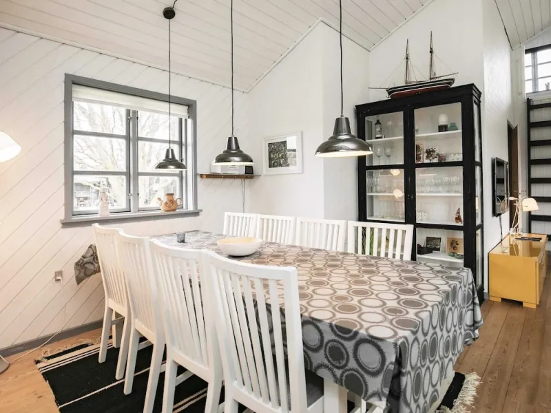 Billede 15 af 8 Person Holiday Home in Frorup