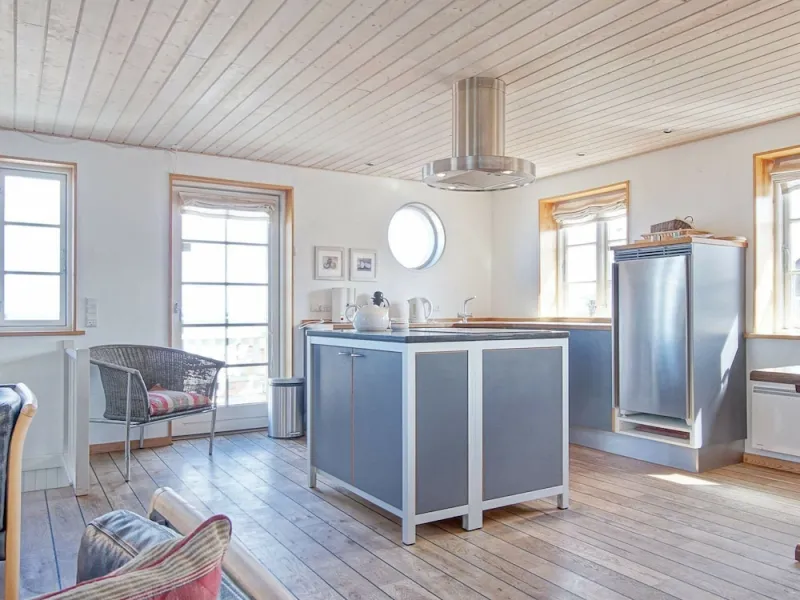 Billede 7 af 6 Person Holiday Home in Gudhjem