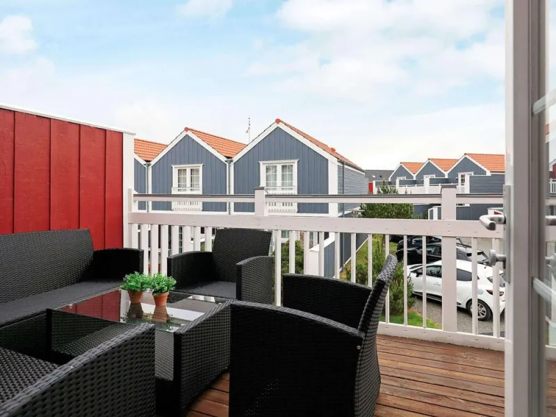 Billede 2 af 6 Person Holiday Home in Blavand