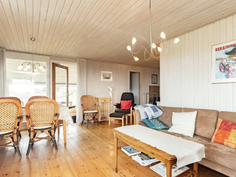 Billede 2 af 6 Person Holiday Home in Martofte