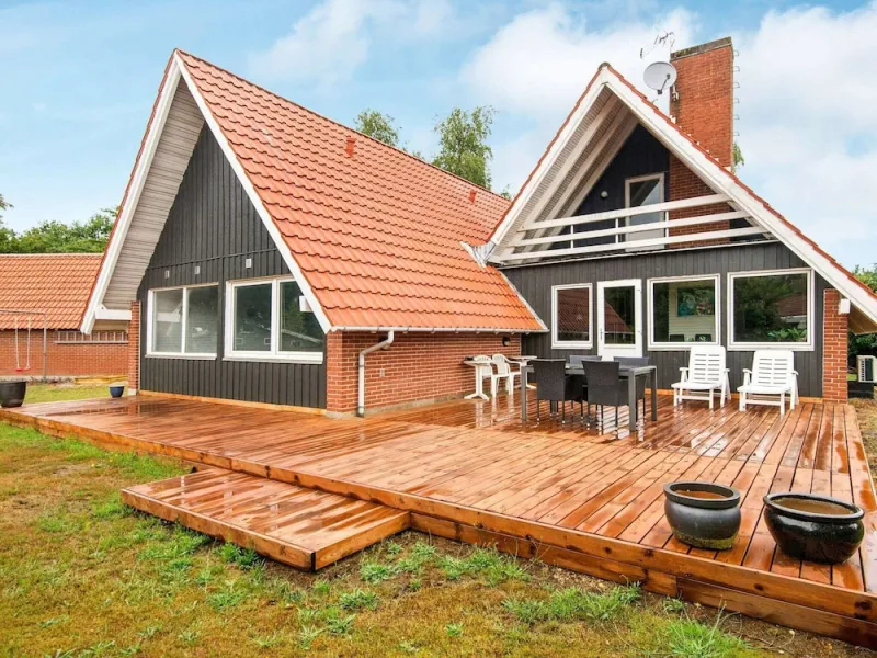 12 Person Holiday Home in Glesborg