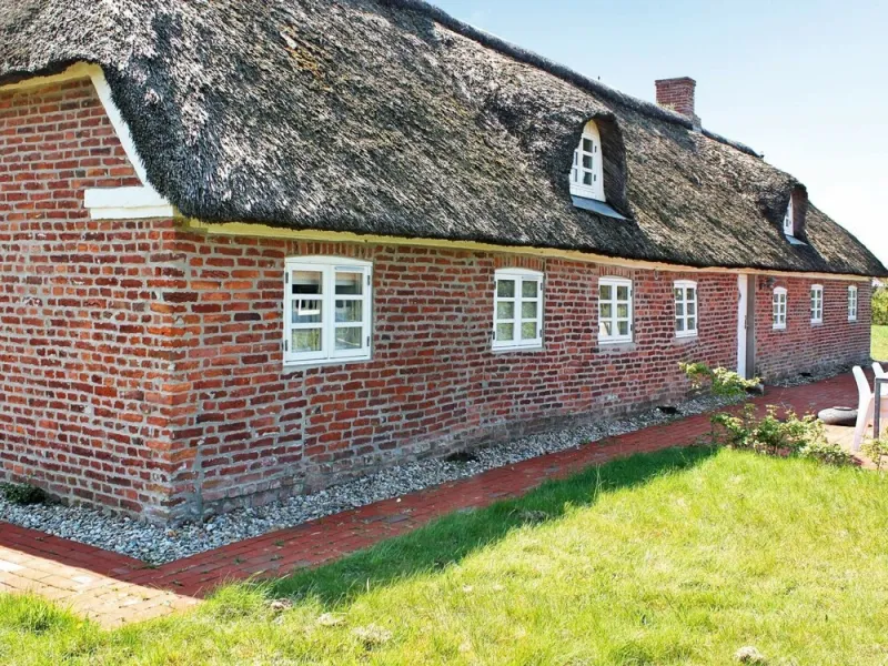 Billede 2 af 5 Person Holiday Home in Blavand
