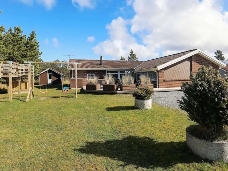 Billede 14 af 10 Person Holiday Home in Blavand