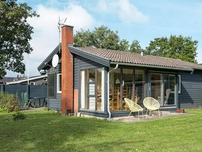 Billede 22 af 6 Person Holiday Home in Borkop