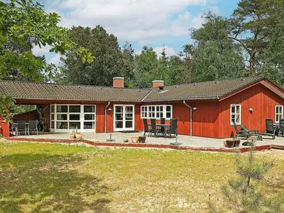 Billede 21 af 10 Person Holiday Home in Albaek