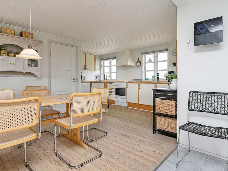 Billede 12 af 7 Person Holiday Home in Hvide Sande
