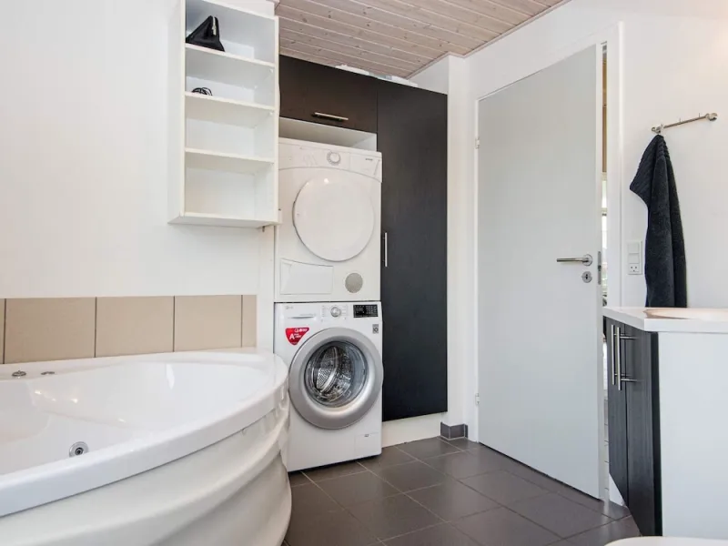 Billede 24 af 10 Person Holiday Home in Ulfborg