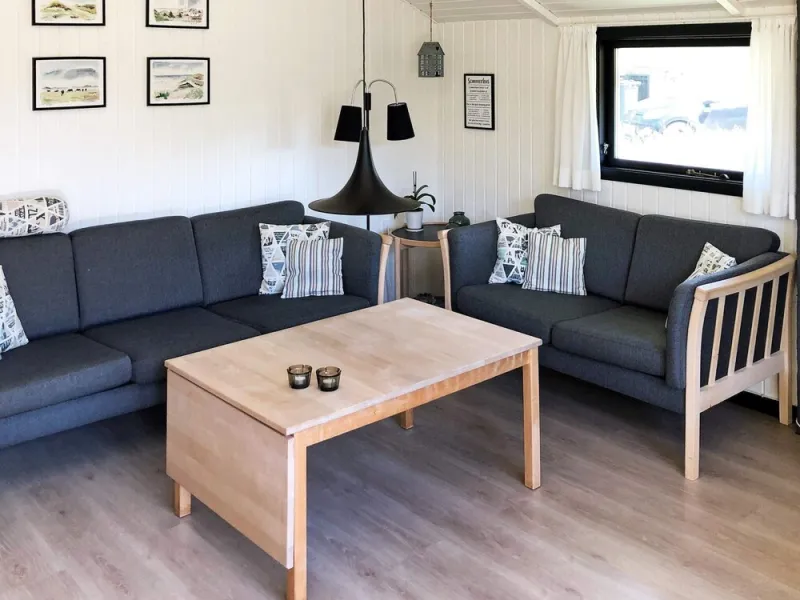 Billede 2 af Quaint Holiday Home in Blåvand near Sea