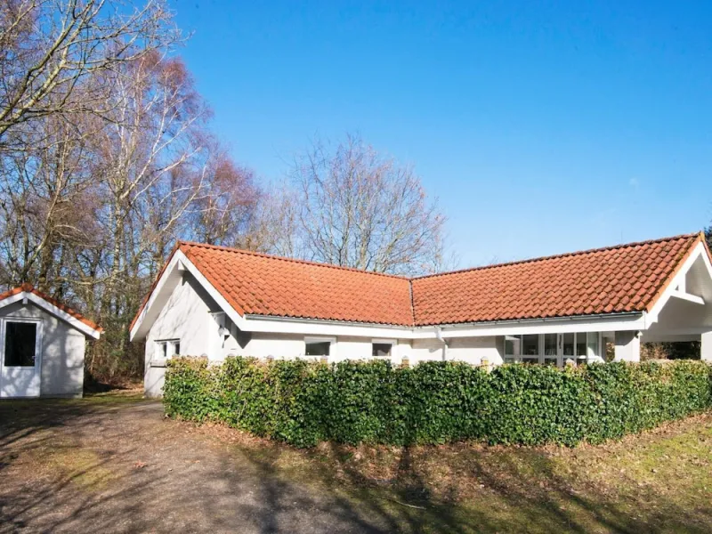Billede 5 af 8 Person Holiday Home in Glesborg
