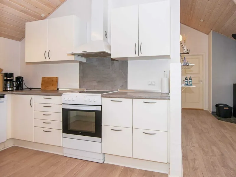 Billede 10 af 8 Person Holiday Home in Glesborg