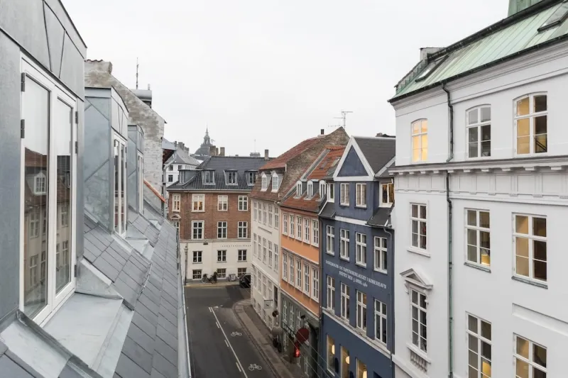 Billede 12 af Newly Renovated City Center Next Parliament