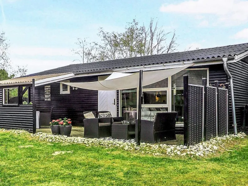 6 Person Holiday Home in Hals