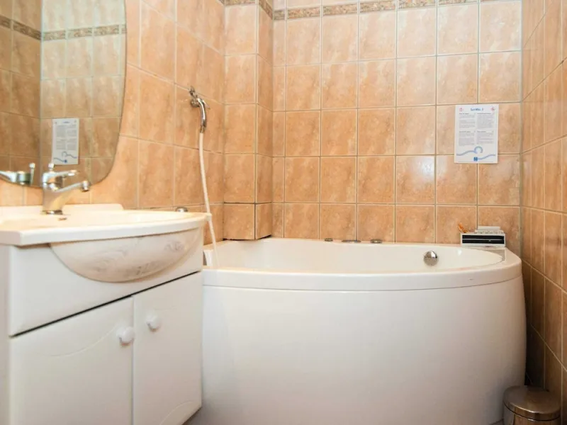 Billede 12 af 6 Person Holiday Home in Hvide Sande
