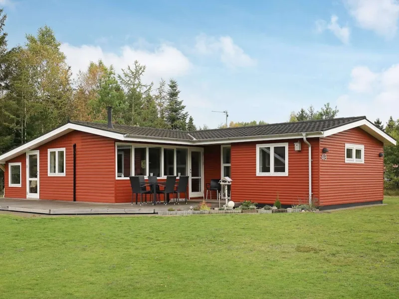 5 Person Holiday Home in Hojslev