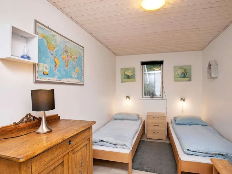 Billede 2 af 5 Person Holiday Home in Hojslev