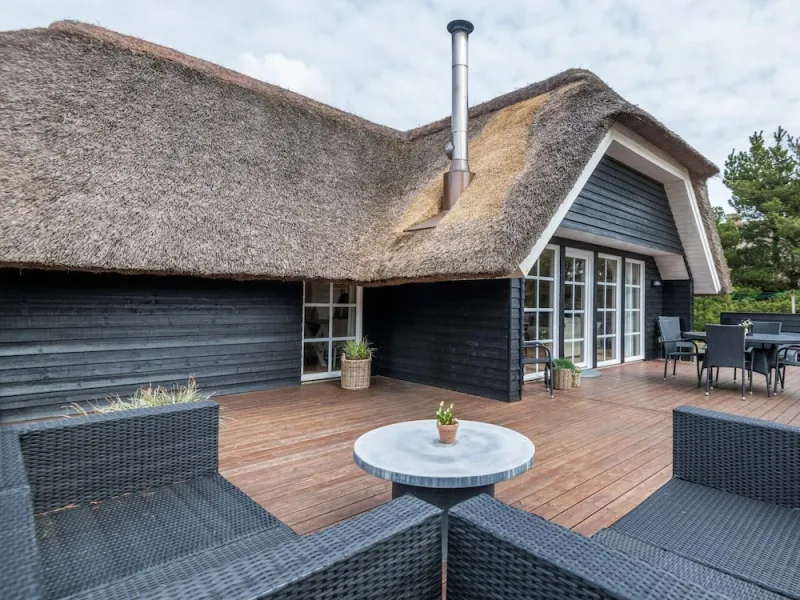 4 Person Holiday Home in Blavand