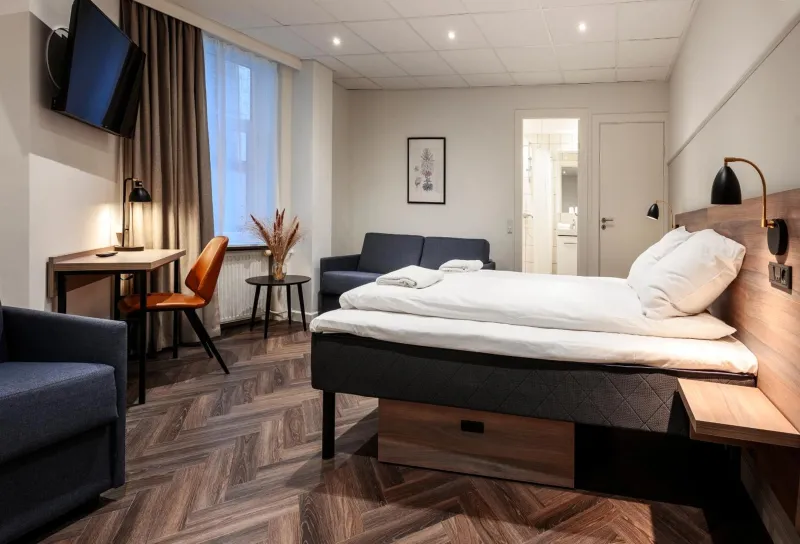 Billede 2 af Go Hotel Saga