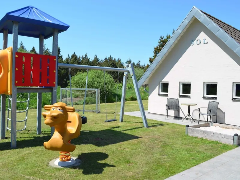 Billede 12 af 9 Person Holiday Home in Blavand