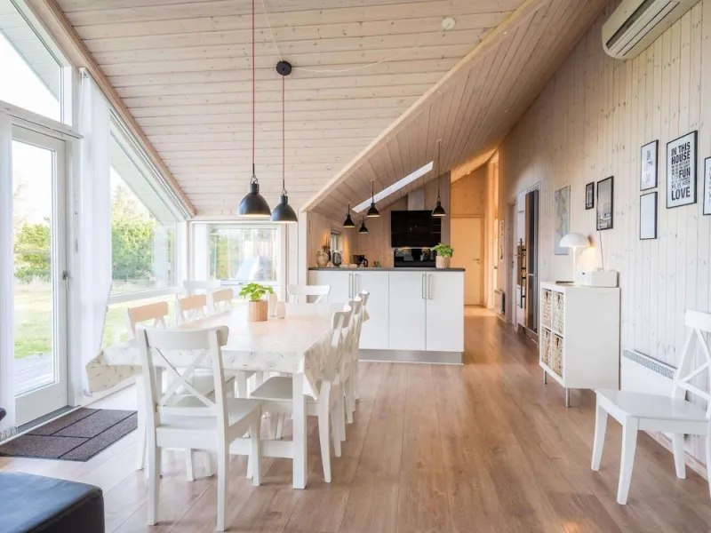 10 Person Holiday Home in Blavand