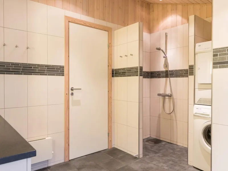 Billede 8 af 6 Person Holiday Home in Henne
