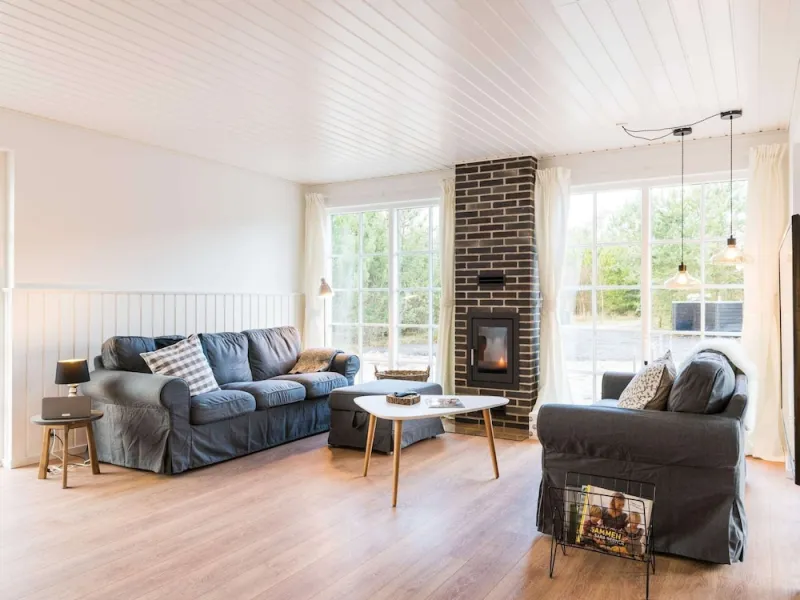 Billede 2 af 8 Person Holiday Home in Blavand