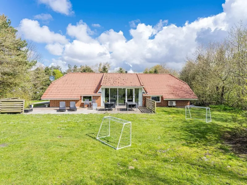 Billede 7 af 8 Person Holiday Home in Oksbol