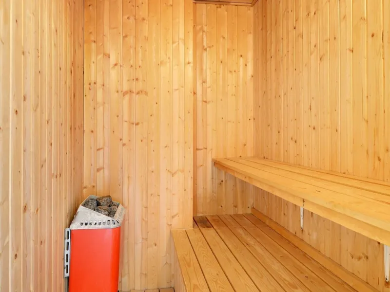 Billede 4 af 8 Person Holiday Home in Henne