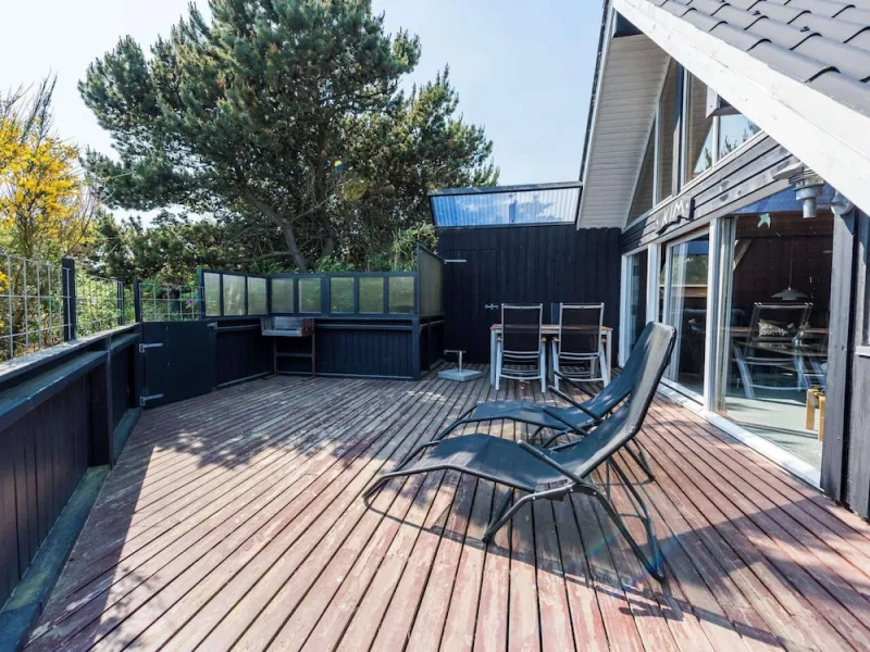 Billede 2 af 5 Person Holiday Home in Henne