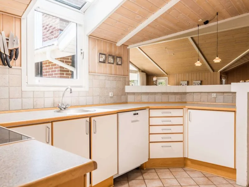 Billede 22 af 6 Person Holiday Home in Henne