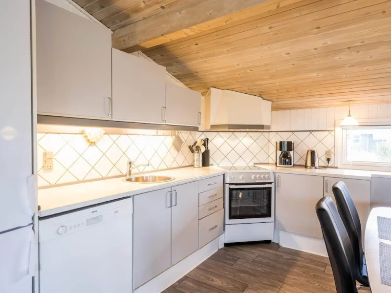 Billede 14 af 6 Person Holiday Home in Henne