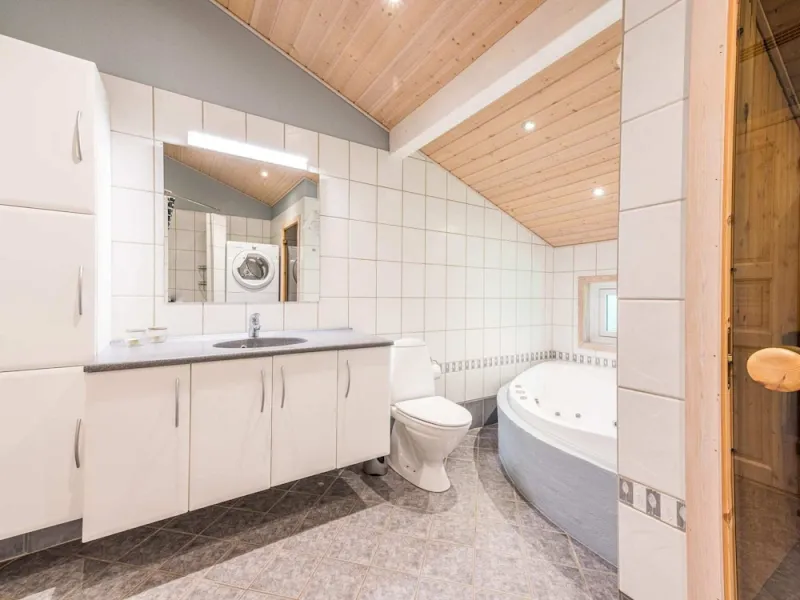Billede 10 af 7 Person Holiday Home in Henne