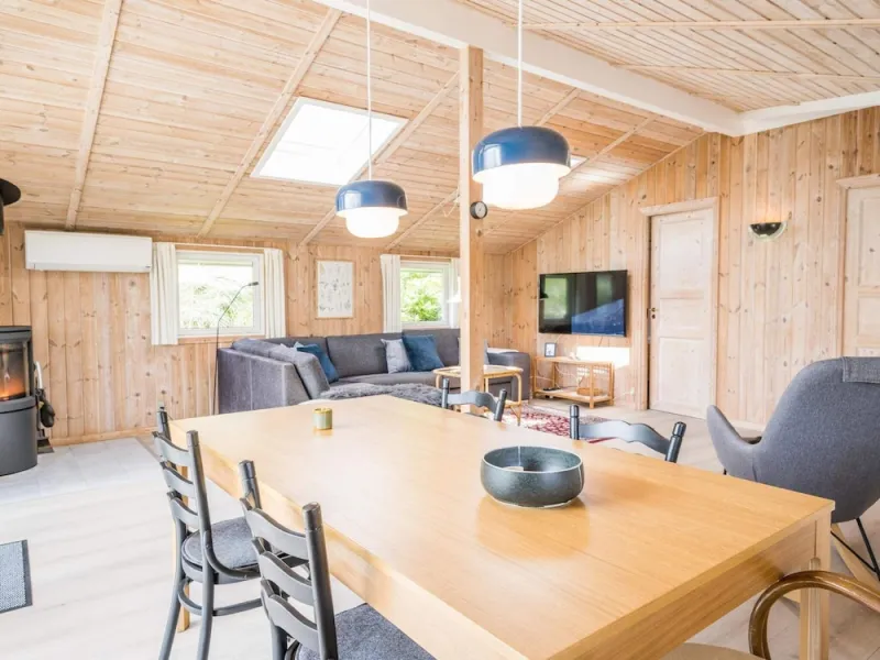 Billede 2 af 5 Person Holiday Home in Oksbol