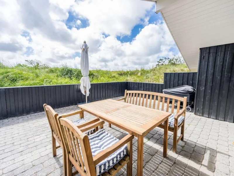 Billede 3 af 5 Person Holiday Home in Oksbol