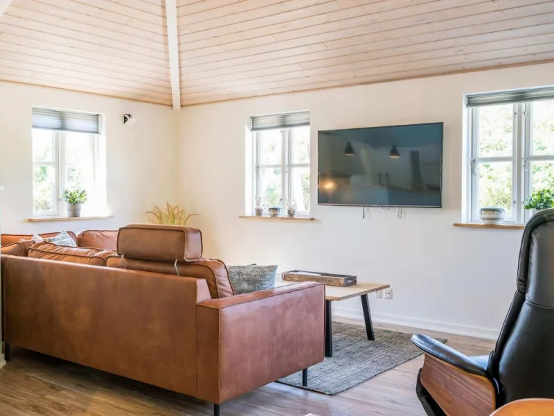 Billede 10 af 6 Person Holiday Home in Henne