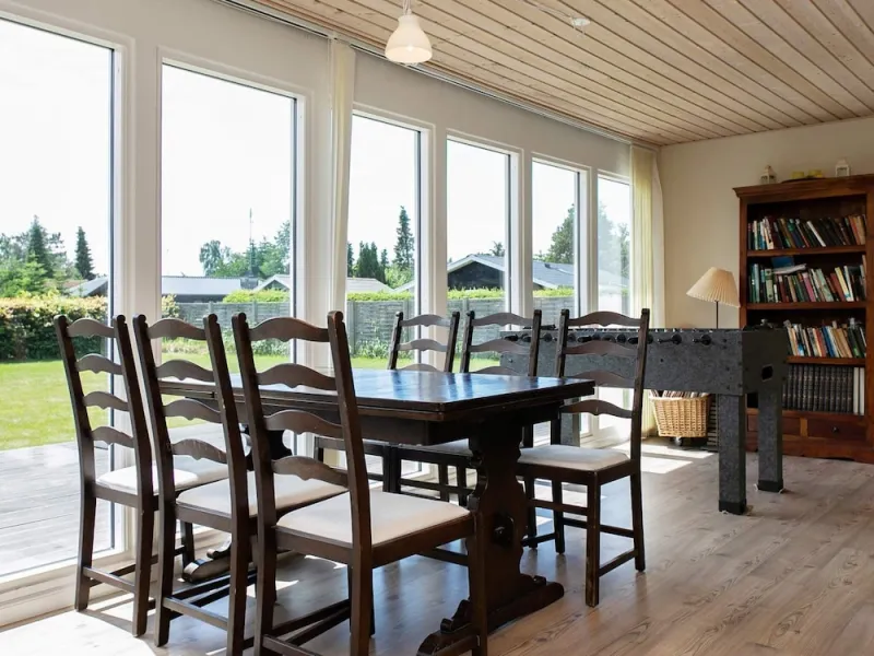 Billede 7 af 4 Person Holiday Home in Vaeggerlose