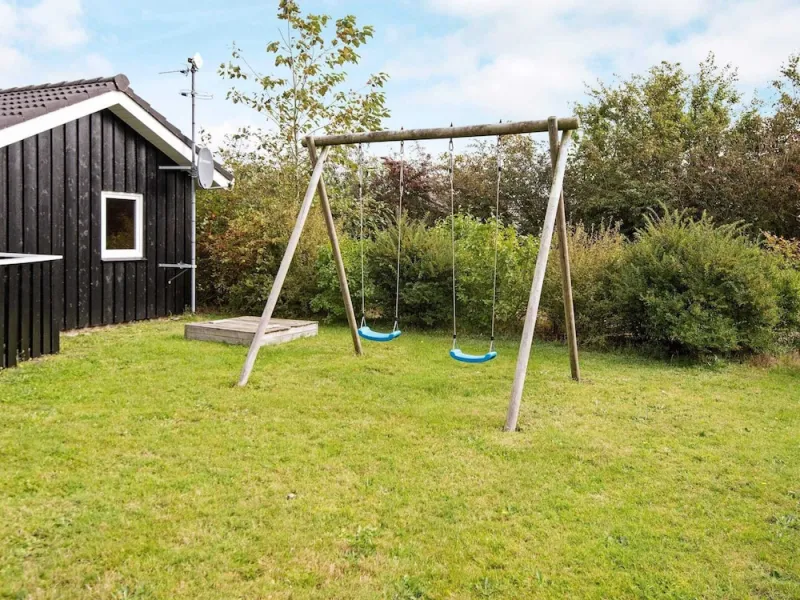 Billede 13 af 8 Person Holiday Home in Tarm
