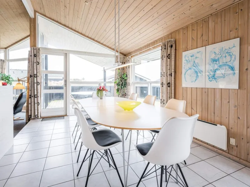 Billede 21 af 8 Person Holiday Home in Henne