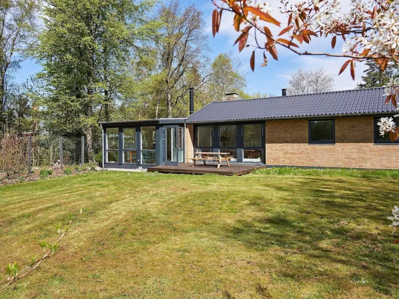 Billede 16 af 6 Person Holiday Home in Ronne