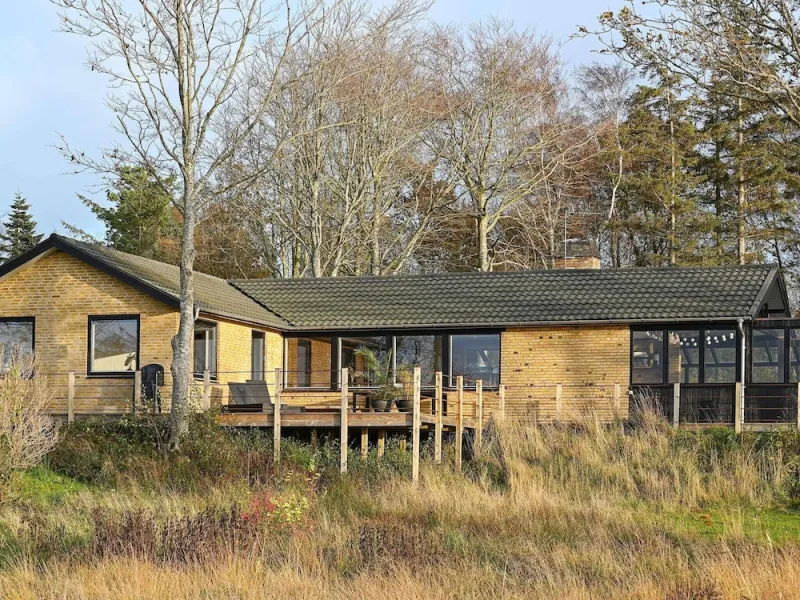 6 Person Holiday Home in Hojslev