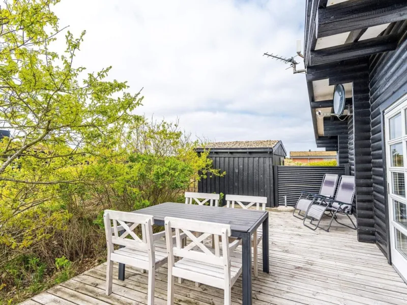 Billede 9 af 4 Person Holiday Home in Henne