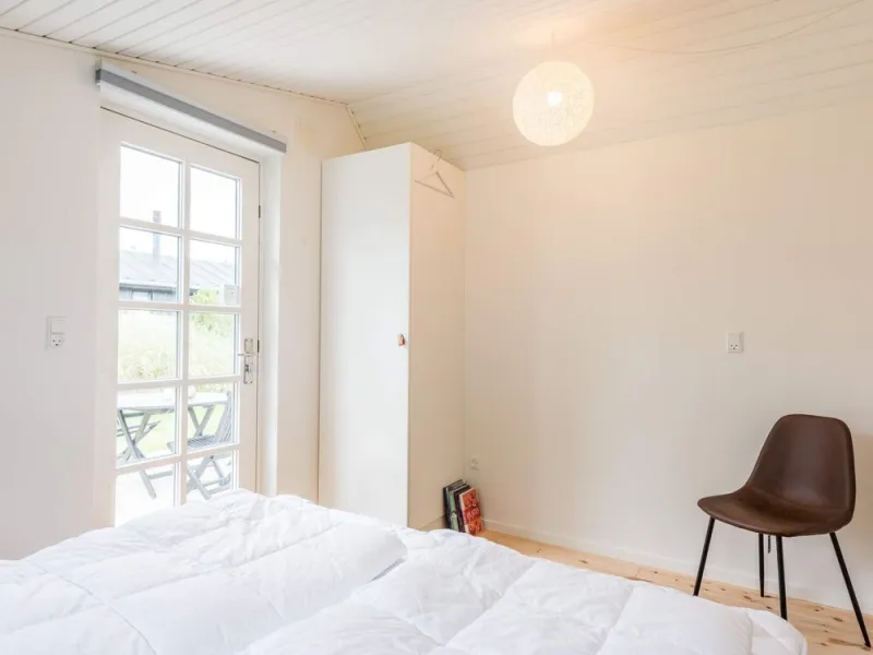Billede 8 af 7 Person Holiday Home in Henne