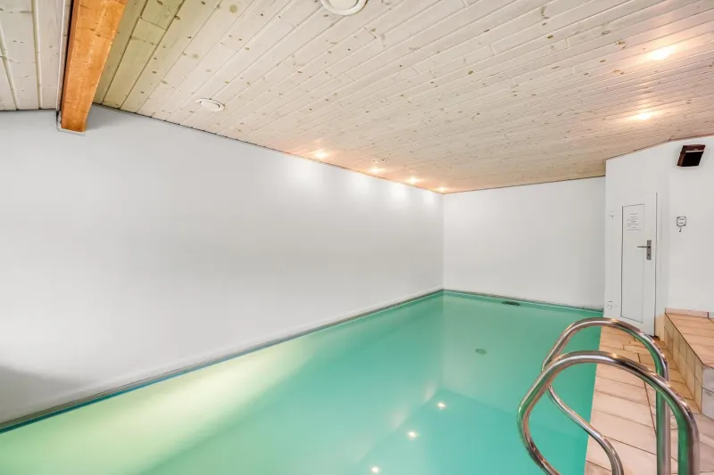 Billede 43 af Large Pool House With Activity Room - 1014