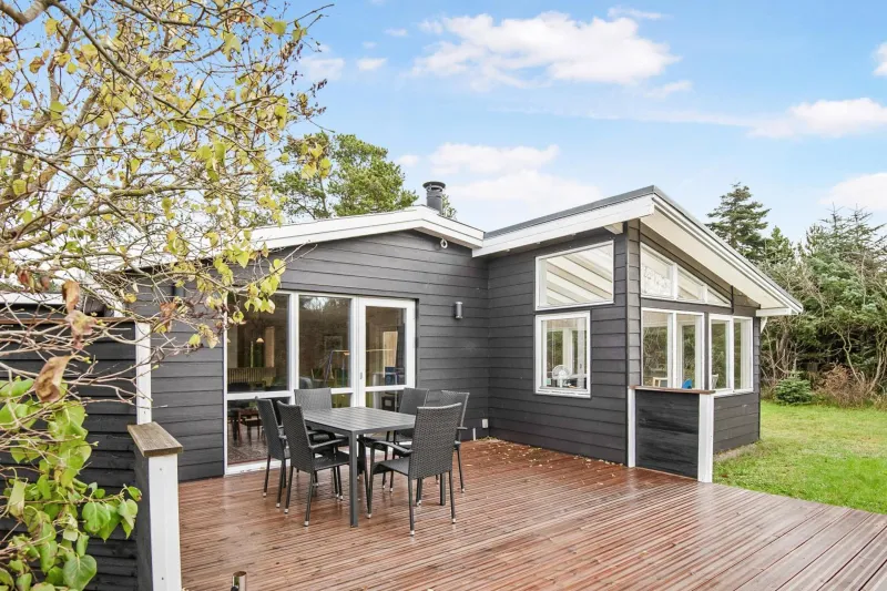 Billede 6 af Cozy Cottage With 600 M To The Beach