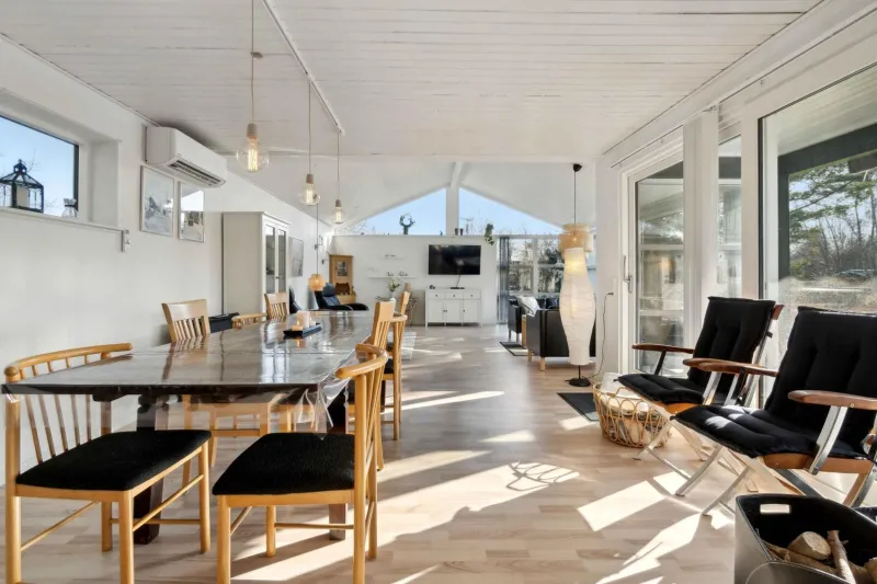 Billede 19 af Cozy Cottage Only 500 M From The Sea